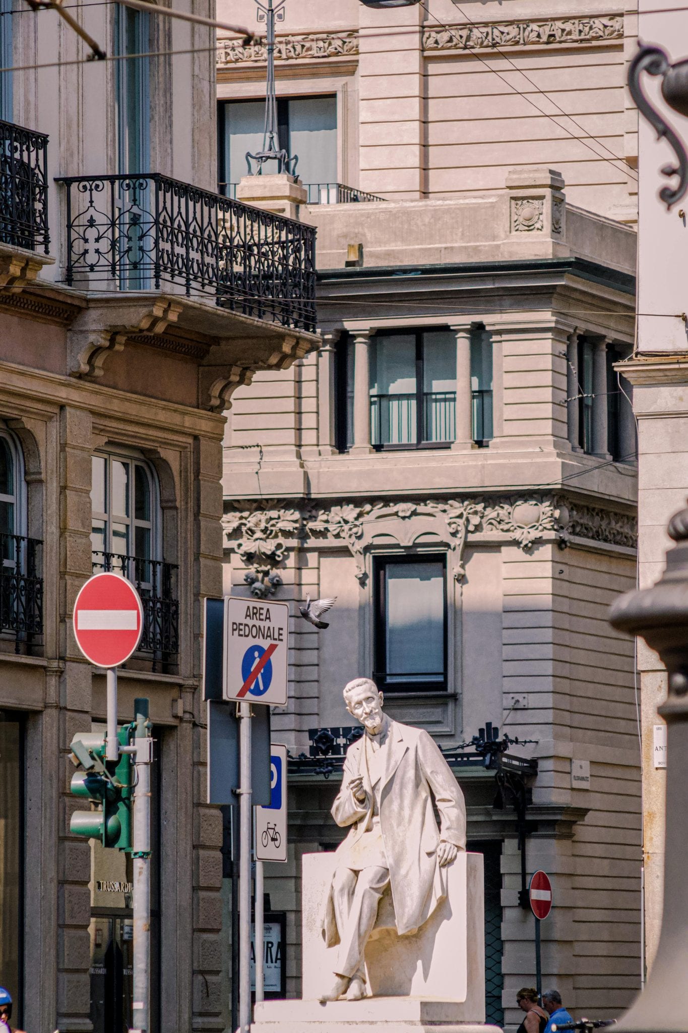 Stopp-Straßenschild