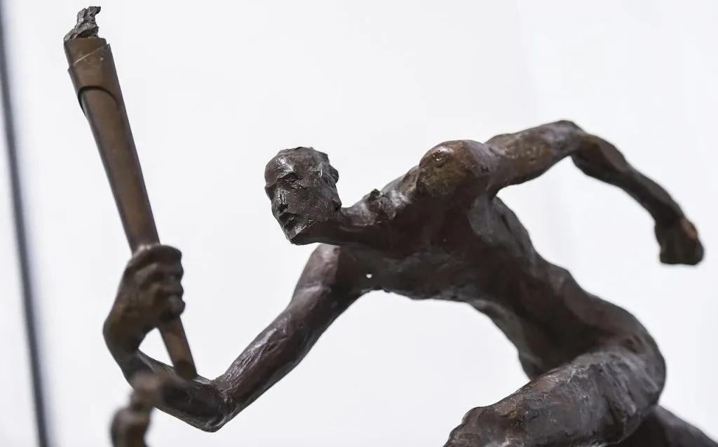 statua di un tedoforo